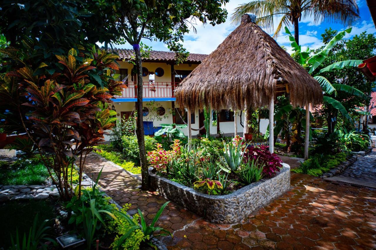 Hostal Jardin Escondido Vilcabamba Buitenkant foto